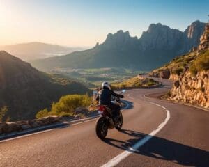 Welche Motorradabenteuer lassen sich auf Korsika erleben?